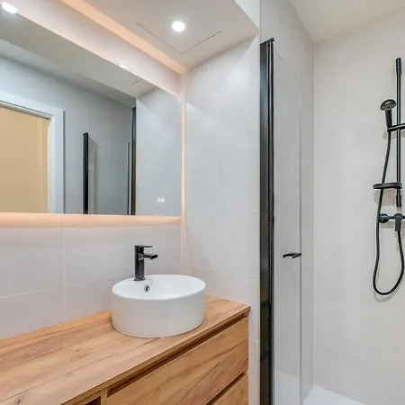 Lxr Picasso 2hab Cerca Del Mar Фуенхірола