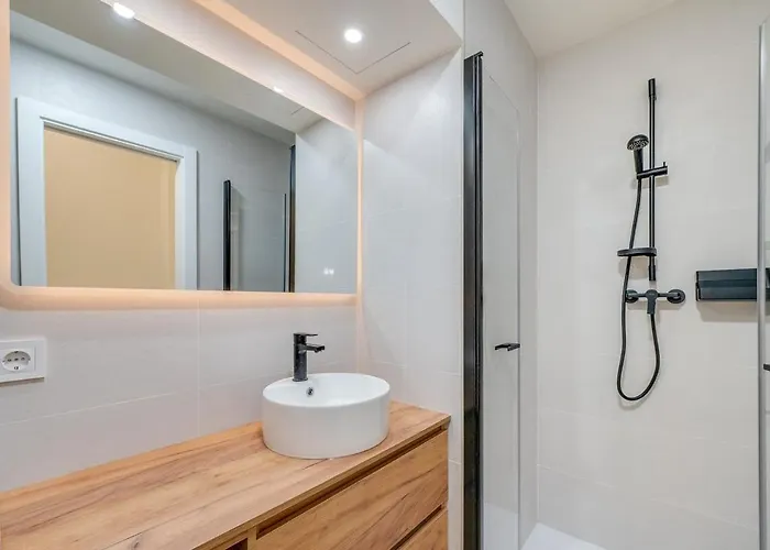 Lxr Picasso 2hab Cerca Del Mar فوينخيرولا